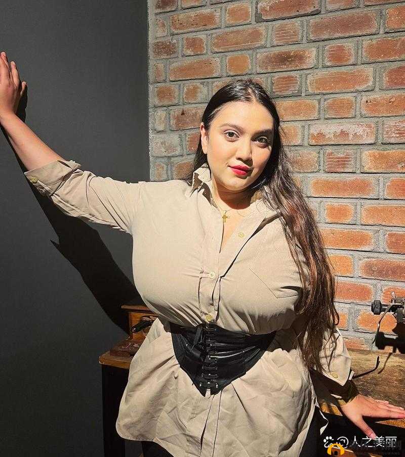 另类老妇奶性生 BBWBBW：母爱与欲望的交织