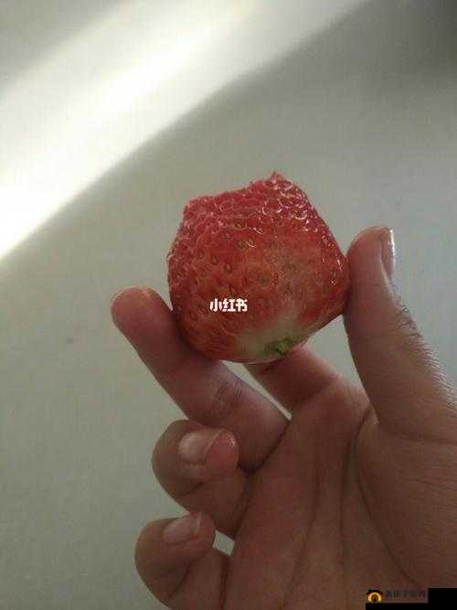 迈开腿吃草莓对男性性功能好吗：探究真相