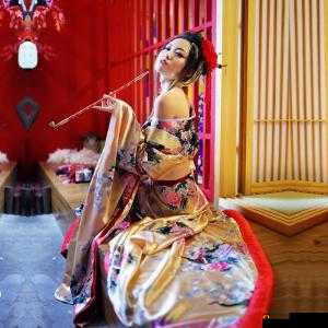 花魁直播：魅力绽放的视觉盛宴