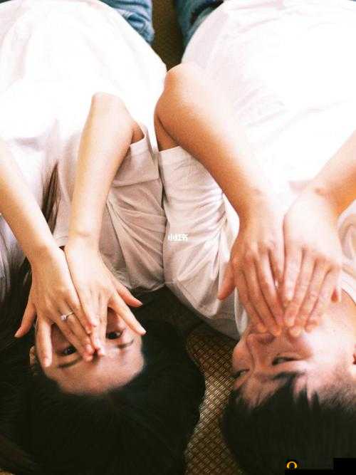 房间里的二人世界原声：浪漫氛围