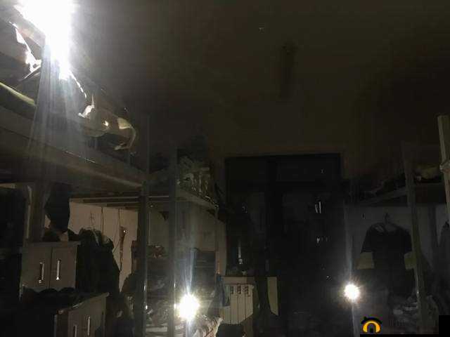 熄灯后寝室 PH：宁静的夜晚寝室环境