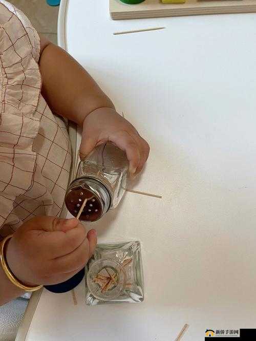 六年级下面能塞多少根牙签：挑战极限