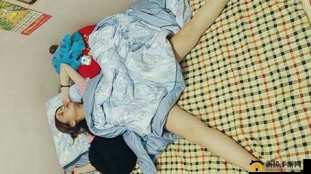 女人睡觉双腿叉开致体重下降原因探究