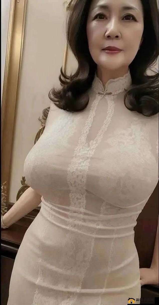 sarajay 熟妇：魅力熟女的别样风情