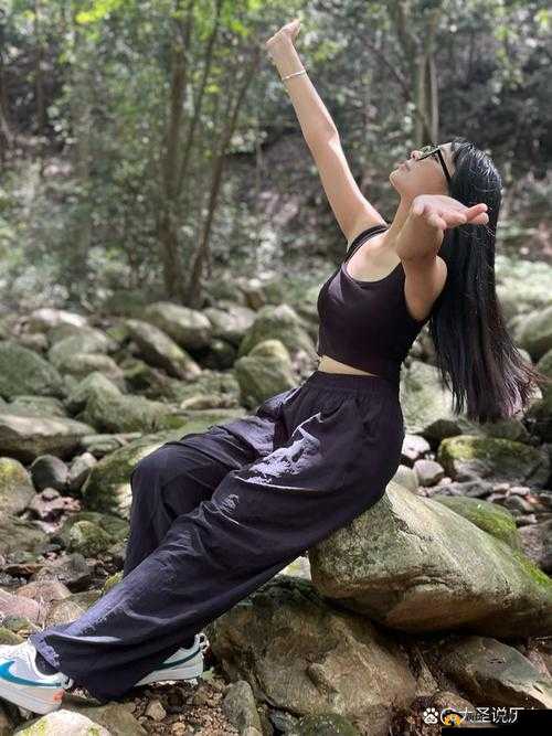 兰姨不敢发出一点声音怕吵醒：静谧中的守护
