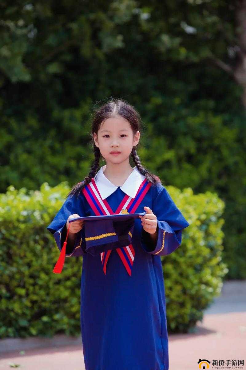 雏鸟幼儿小学生短视频：成长的纯真瞬间