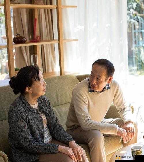 小芳爸妈讨论年龄