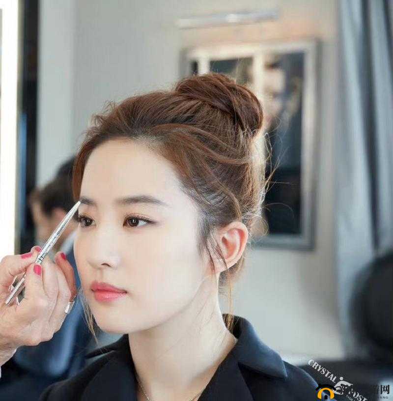 刘亦菲 B 太白：绝美风采背后的成长与坚守