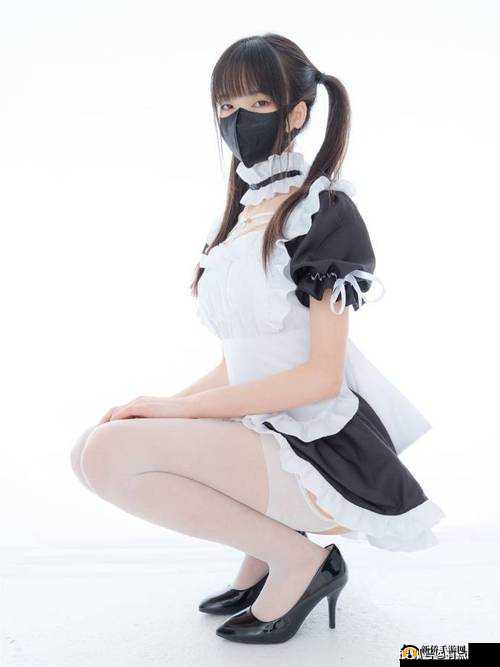 白丝美女基情四射：禁忌之爱，让人血脉贲张