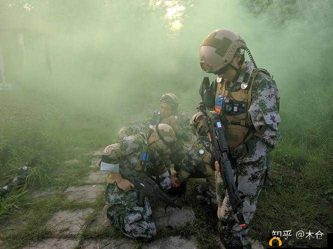 野外真人 CS 枪：激情对战中的热血武器与刺激体验