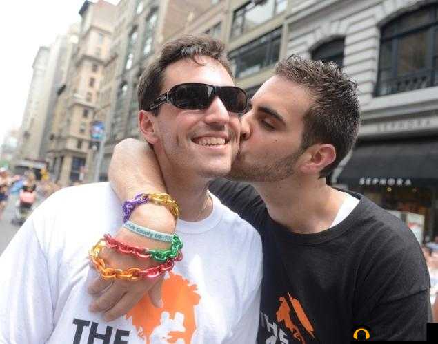 外卖 GayChina 快递 GAY：提供优质高效便捷服务
