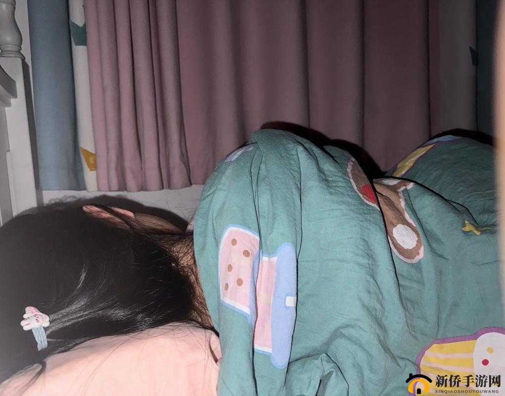 闺女 17 岁每天晚上要抱着睡：这背后究竟隐藏着怎样的情感需求
