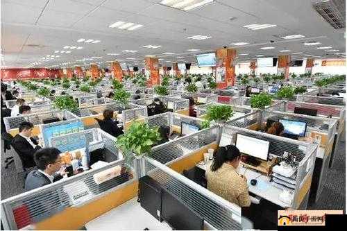 香艳职场：销售客服上班时跳蛋的诱惑