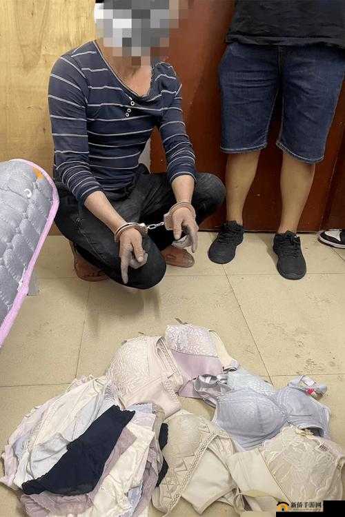 震惊我们班男生竟集体做出这种事：扒女生胸罩