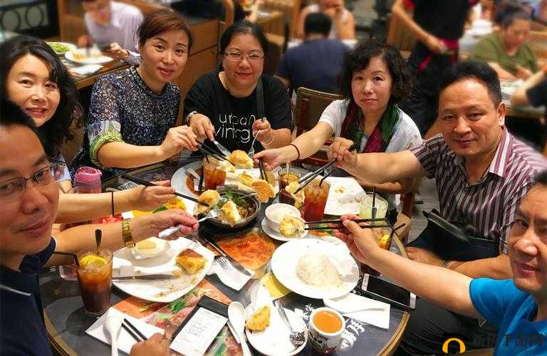夏晴子秦可欣中秋节欢迎仪式：一场充满欢乐与温暖的聚会
