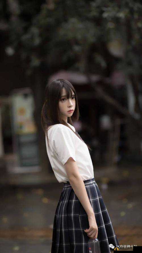 白丝 jk 少女的私密啪啪啪：是道德的沦丧还是人性的扭曲