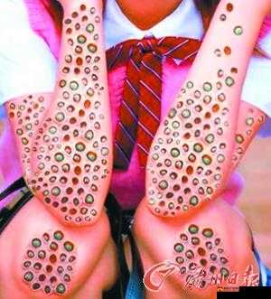 探秘变态恐怖恶心的网站：揭开那些令人毛骨悚然的网络角落与隐藏的黑暗真相