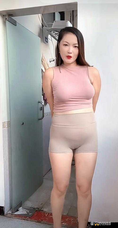 国模少妇自拍：揭秘成熟女性的魅力瞬间，展现独特风采与自信姿态