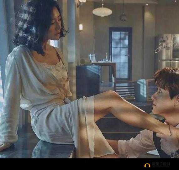 脱了她的内裤顺手摸了上去：情感与亲密关系中的信任与界限探讨